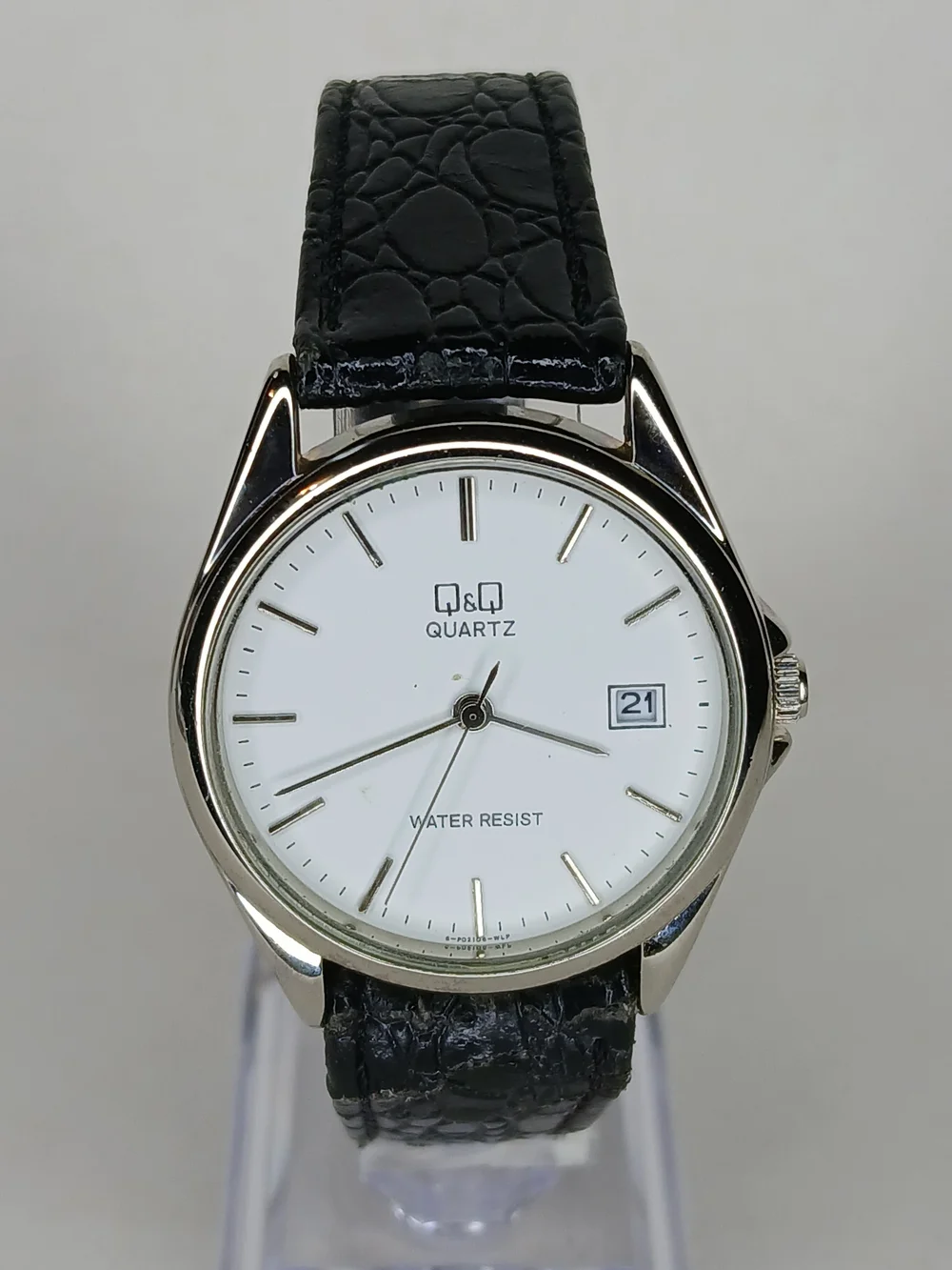 Q&Q Citizen Quartz Watch White Dial Date Silver Case Black Leather Strap Working